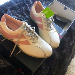 Woman’s Ecco golf shoes